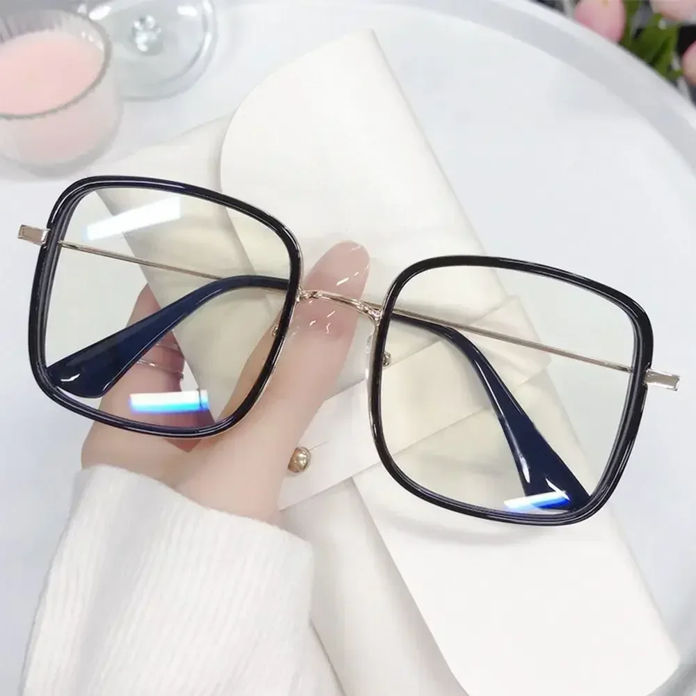 Woman Large Square Frame Glasses Ins Girl Fashion Transparent Reading Glass High-definition Anti-blue Light Computer Eyeglasses