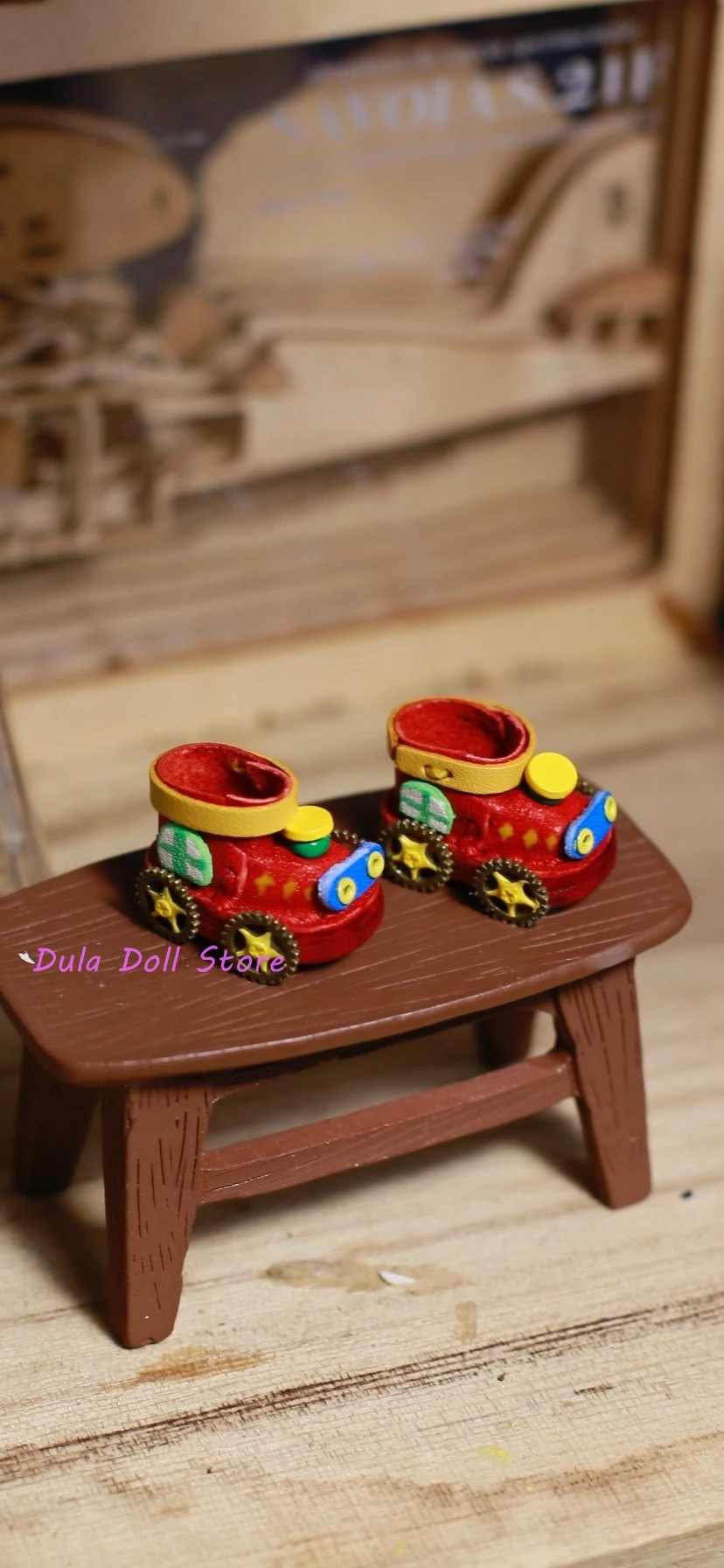

Кожаные туфли ручной работы Dula Doll 2026 для кукол OB11/GSC, 2.0 см, винтажные, красные, в стиле «Поезд»