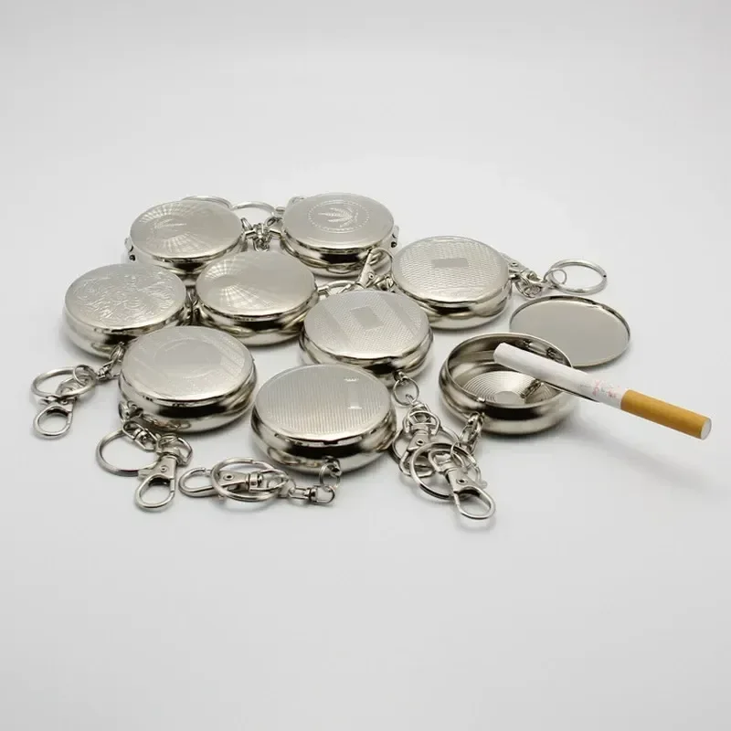 1Pcs Round Shape Ashtray Keychain Eco-friendly Portable Mini Cigarette Keychain Metal Alloy Pocket Smoke Ash Tray Random Color