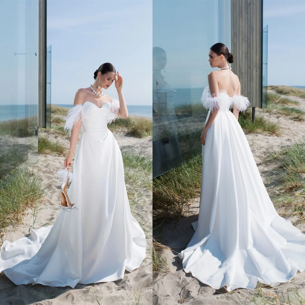 

Customized Exquisite White Satin Wedding Dress High Quality Strapless Off the Shoulder Short Sleeves Chapel Train Bridal Gowns