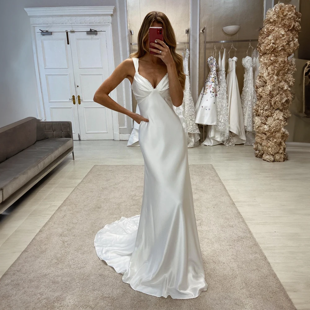 

Spaghetti Straps V-neck Satin Pleats Wedding Dress Court Sheath Backless Wedding Gowns Simple for Women vestidos de novia