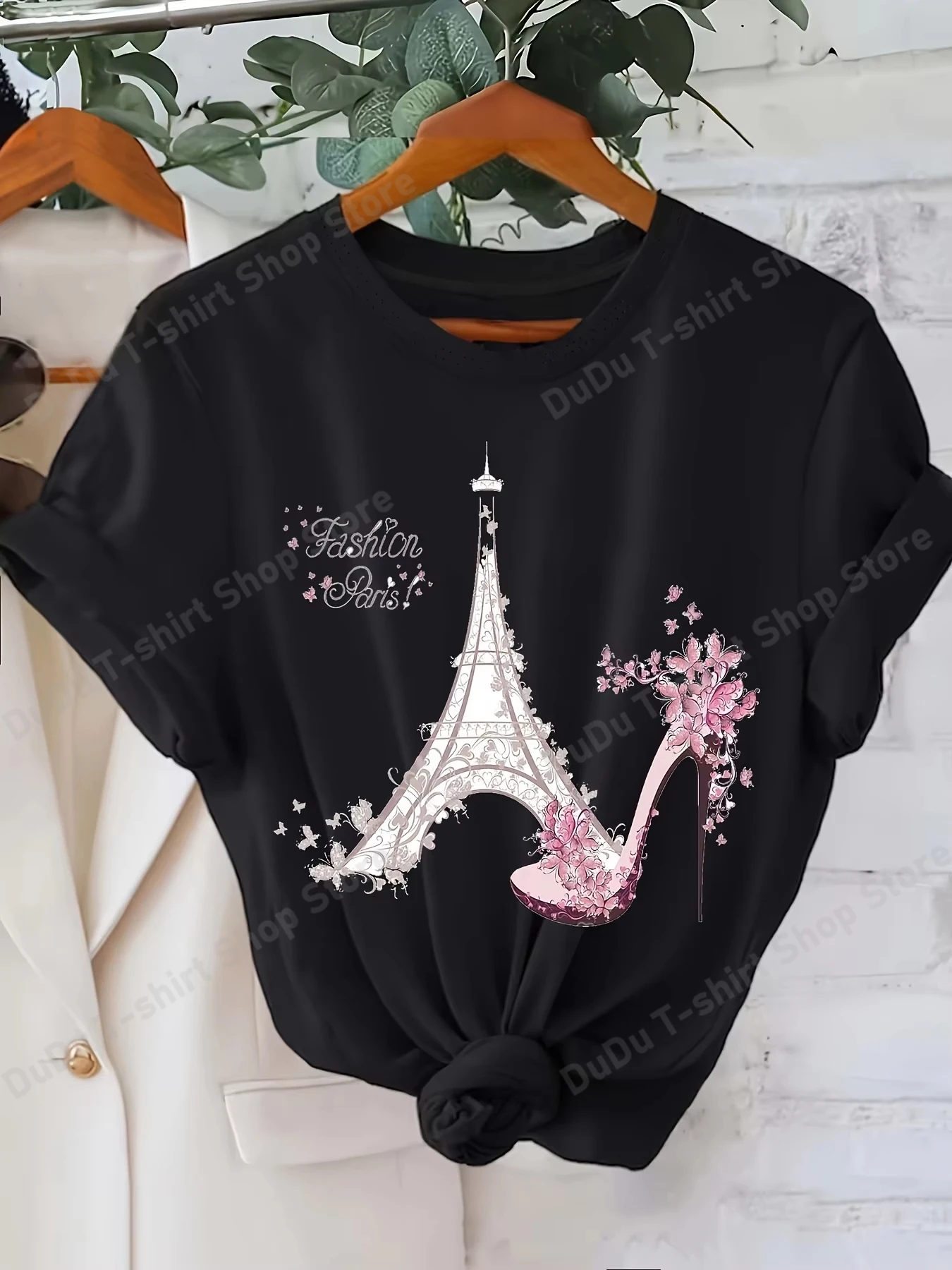 Vibrant Eiffel Tower Graphic Tee Casual Short Sleeve Crew Neck Top for Spring & Summer with Comfortable for Women
