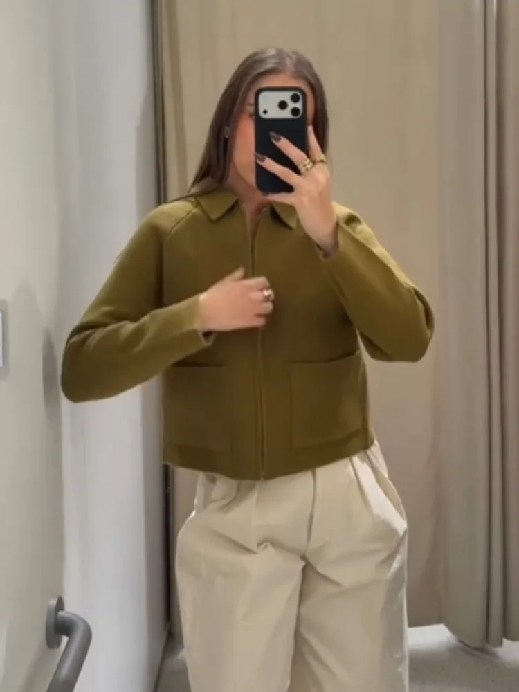 

HH Women Fashion Long Sleeve Zipper Knitted Jacket Women Autumn High Street Casual Pockets Solid Turn-down Collar Sweater