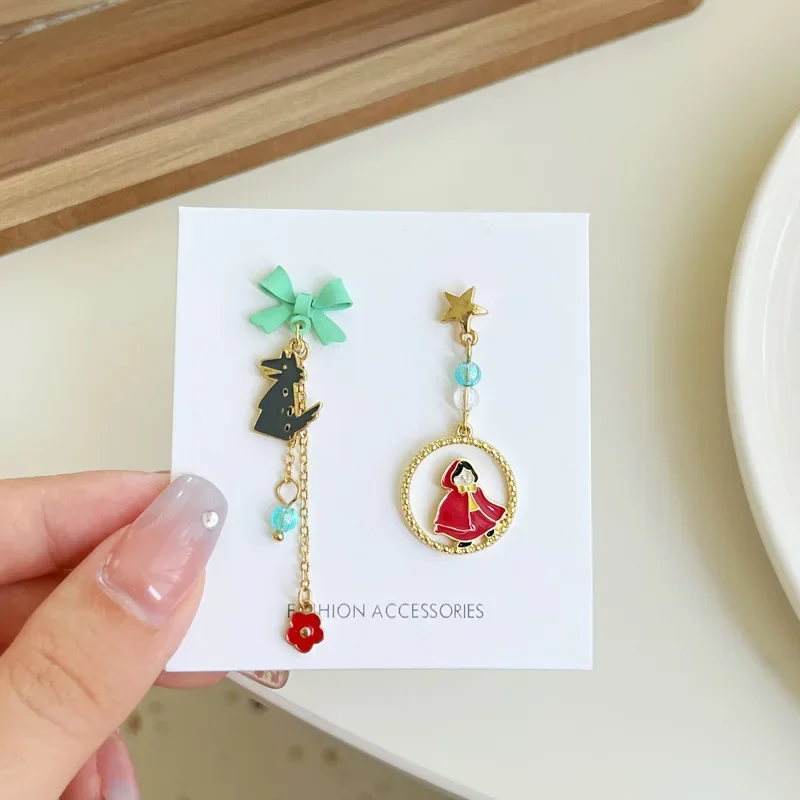 Fairy Tales Long Asymmetrical Wolf Girl Tassel Clip on Earrings No Piercing Sweet Cute Little Red Hood Earrings Women Earclips