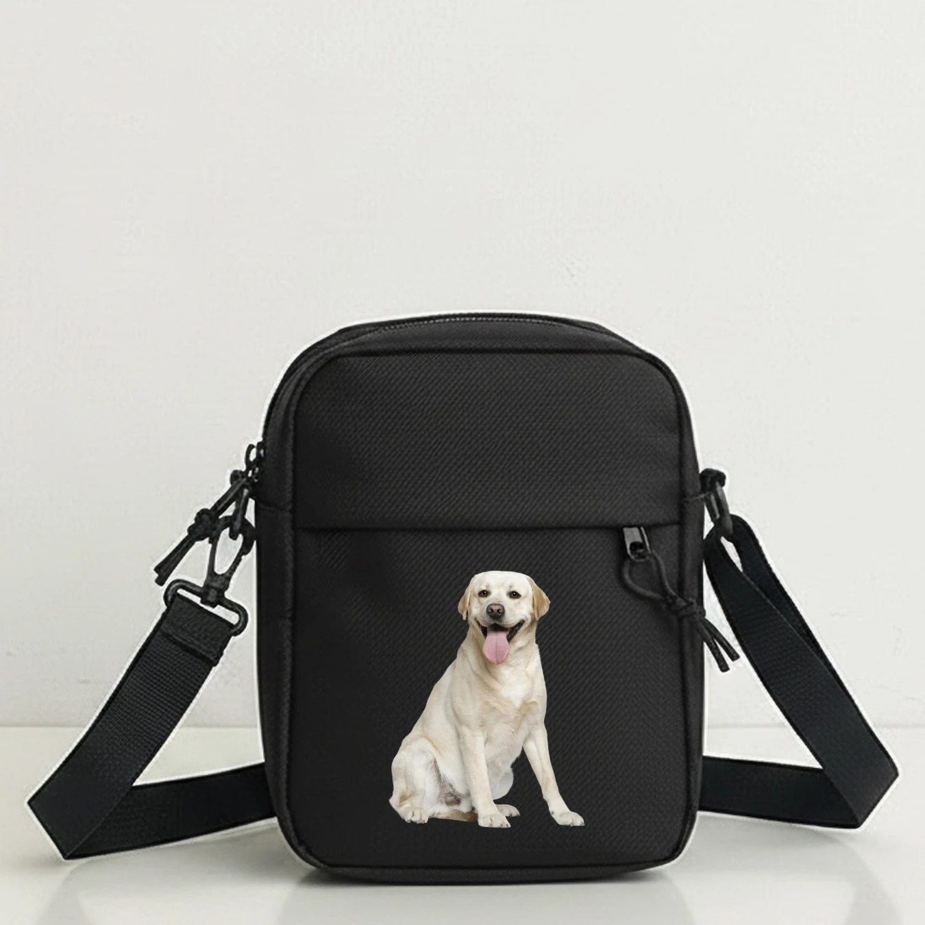 Fashion Labrador Dog Crossbody Bag with 2D Print Detachable Strap Zipper Casual Shoulder Purse for Travel Outdoors Work Party