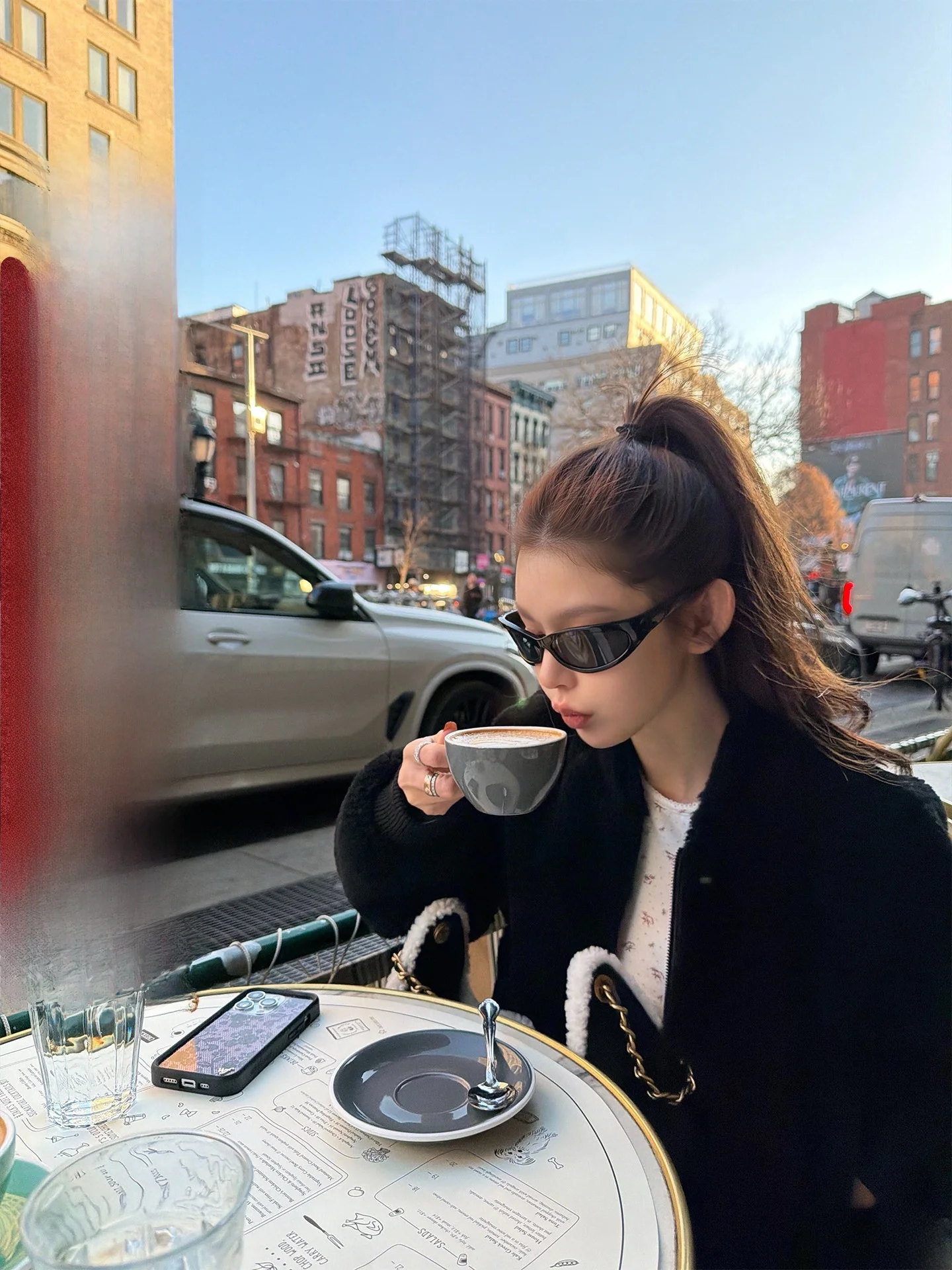 

Утренняя повседневная куртка-бомбер свободного кроя Good Morning Fan Fan 5th Ave с капюшоном для женщин