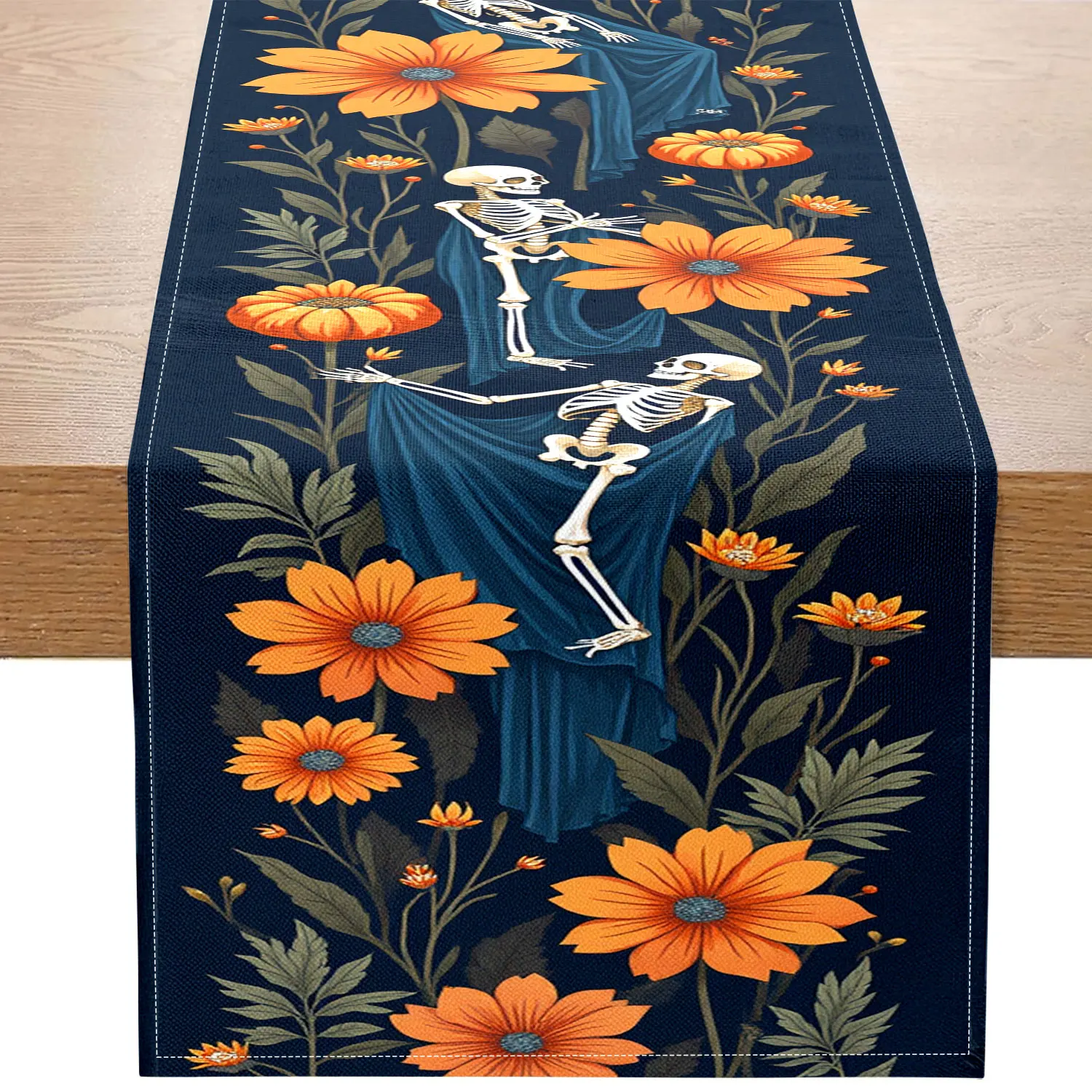 

1 дорожка для стола с фэнтези-скелетом на Хэллоуин, темно-синий фон с черепами, оранжевыми цветами, луной и зелеными растениями, подходит для вечеринок на Хэллоуин, художественных студий, народных ресторанов, мест, творческих встреч, праздничных украшений