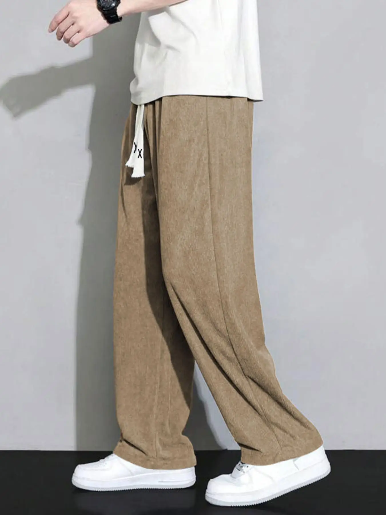 Men's Solid Color Corduroy Pants with Drawstring Waist Regular Fit Casual Fashion Slant Pocket Design Straight Leg Trousers