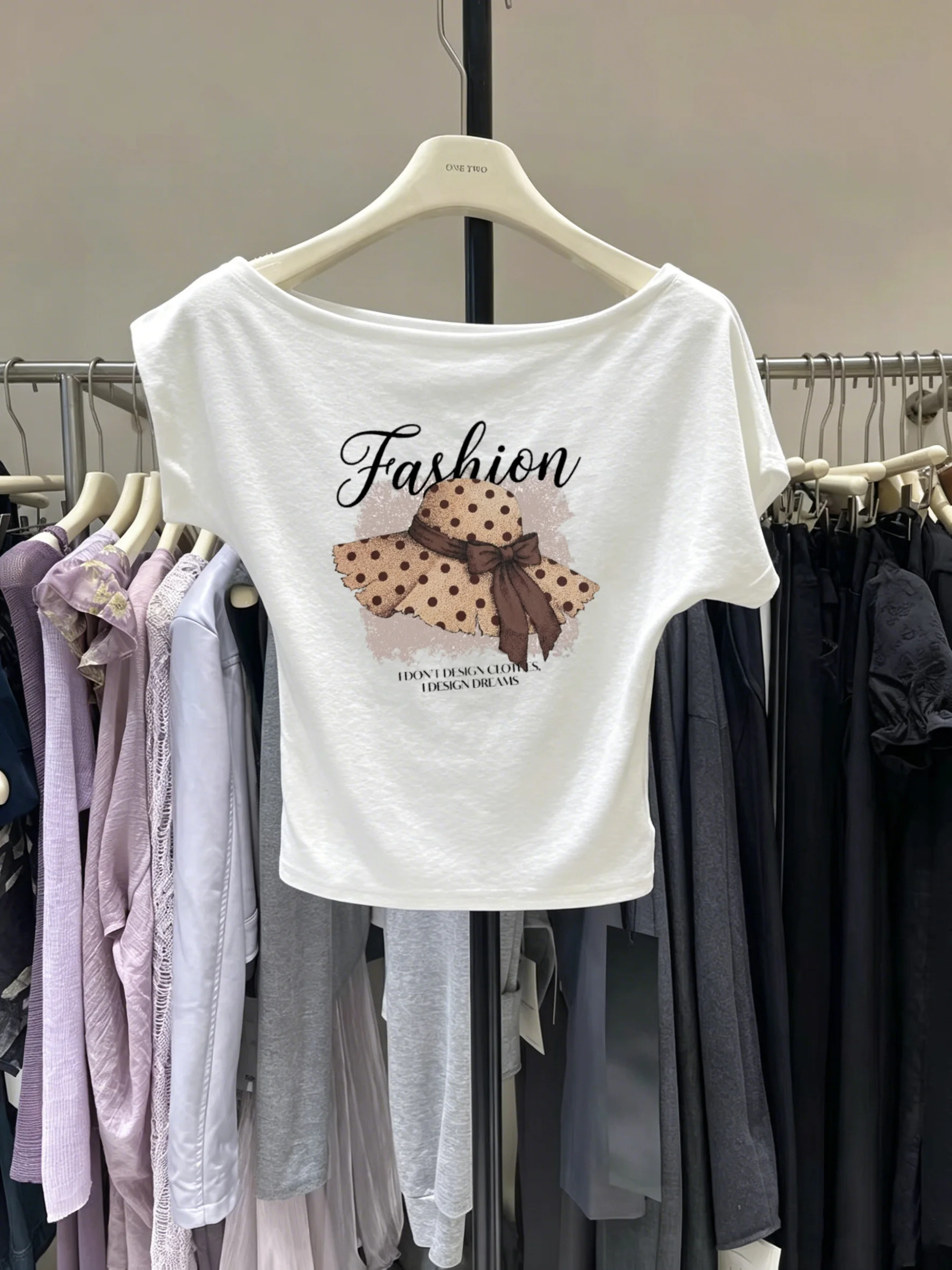 Dongda Gate Fashion Spicy Girl Diagonal Shoulder Short Sleeve T-Shirt Women Summer New Cartoon Anti-aging Printing Slimming Top