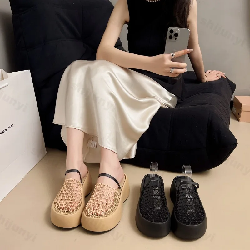 

2025 Summer Hollow Design Mesh Perforated Breathable Toe Cap Half Drag Thick Sole Solid Color Roman Style Comfortable Sandals
