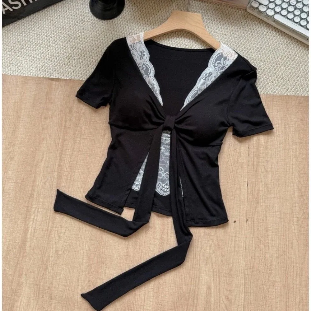 New Fashion Lace Trim Deep V-Neck T-Shirt Chest Pad Split Lace-up Slim Top Short Sleeved Patchwork False Two-Piece Top Summer