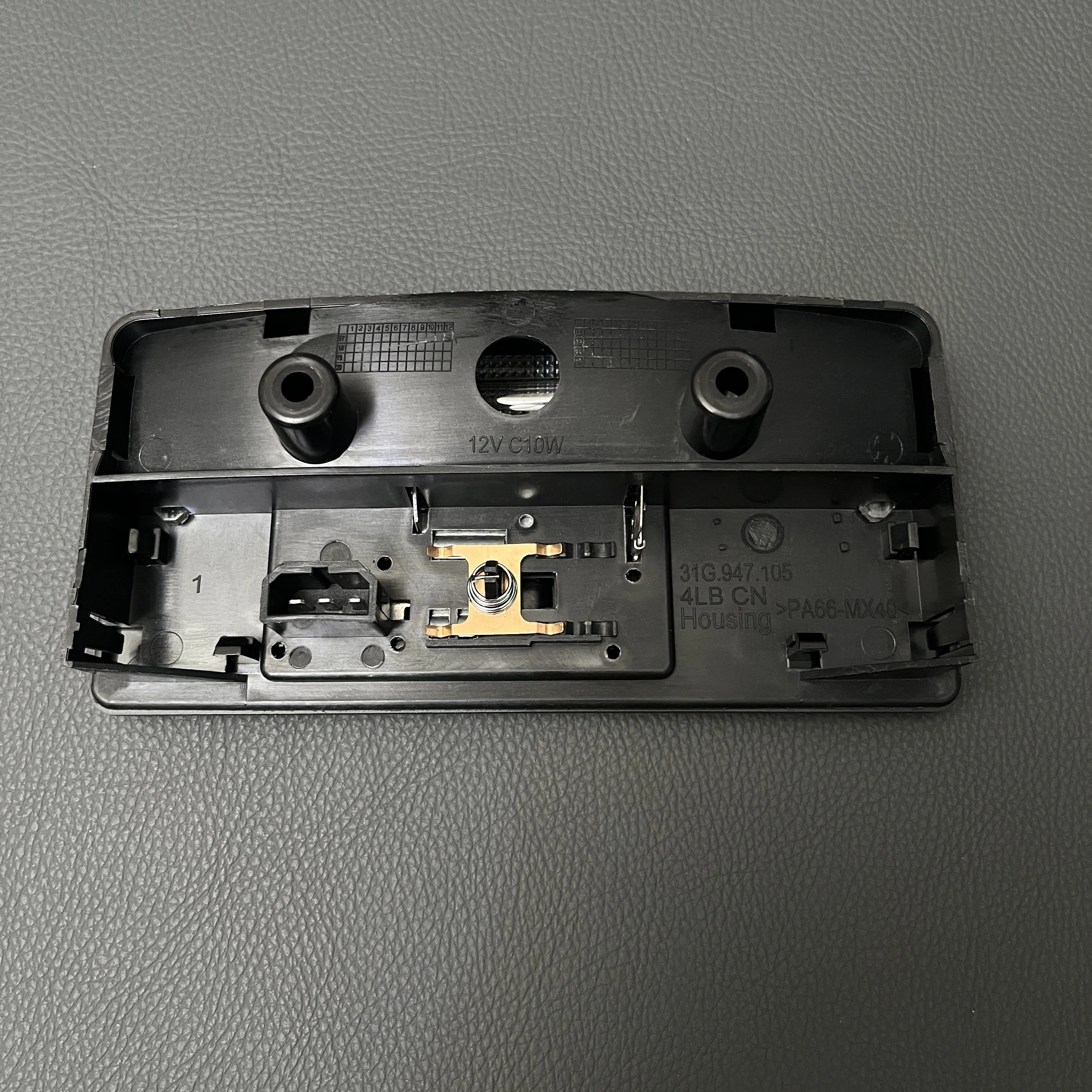 أسود رمادي الداخلية القراءة ضوء مصباح قبة ضوء لشركة فولكس فاجن بولو 9N 6R T5 بورا 2002-2005 العلبة فابيا البحر 1ZD947105 31G947105