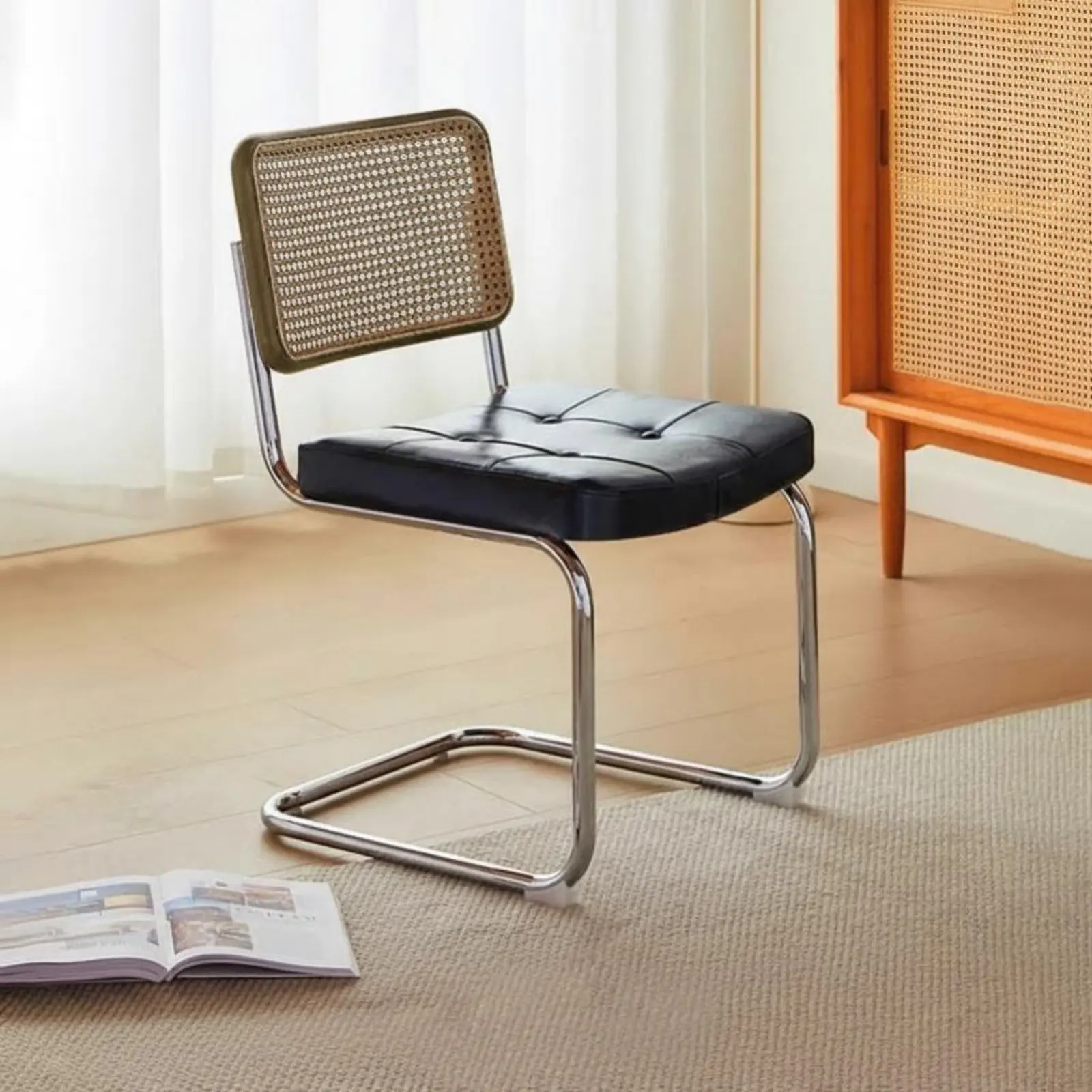 

Кресло Cantilever Woven-Spine в ретро-стиле: универсальная мебель бизнес-класса для владельцев кафе, взрослых и домашнего офиса