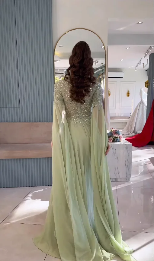 Customized Halter Green Floor-Length Women's Formal Evening Gowns   Semi-formal occasions Haute couture dress Chiffon