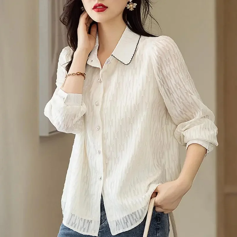 

2025 New Spring/Summer High-End Shirt Ladies New Retro Coat Western Cardigan Female Minority White Blouse Fashion Woman Tops