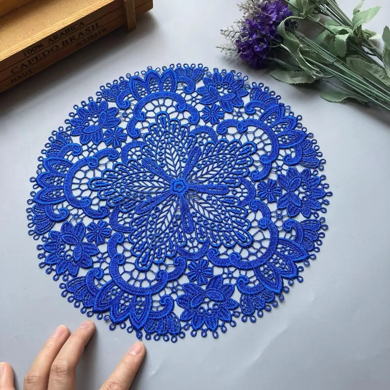 2 pcs Royal Blue Hollow Rose Embroidered Flower Mesh Lace Ribbon Applique Trims for Covers Curtain Home Textiles Sewing Fabric