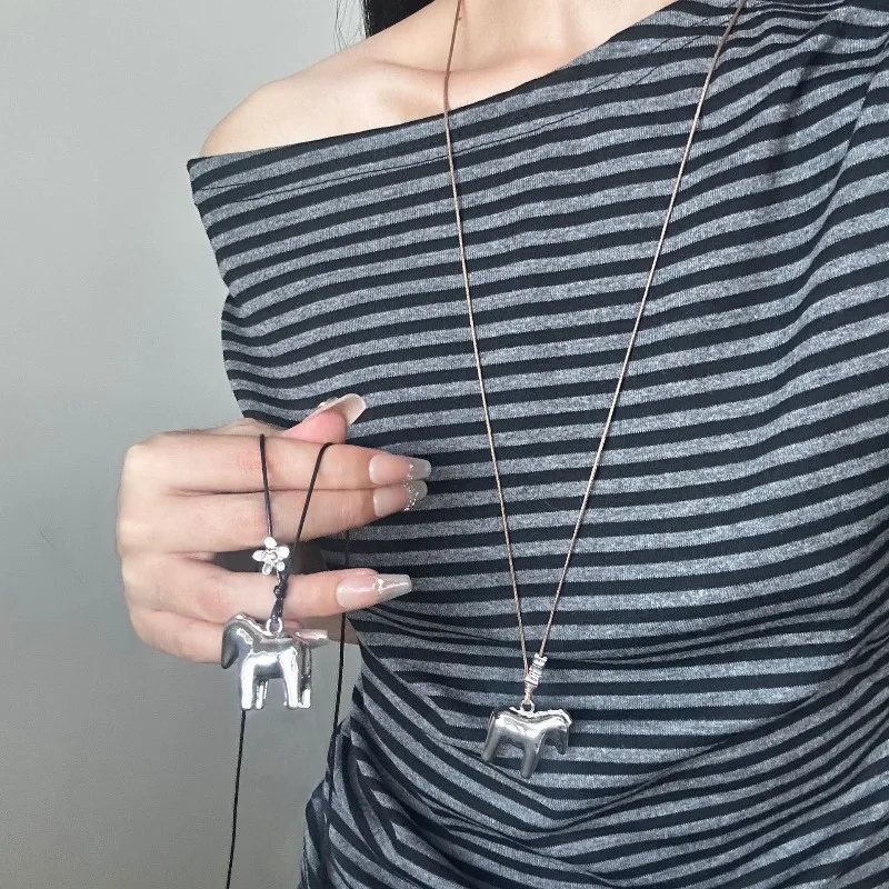 Minar Trendy Smooth Surface Metallic Cartoon Horse Flower Pendant Necklaces for Women Long Adjustable Wax Rope Chain Chokers