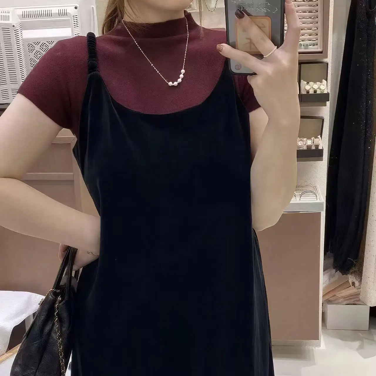 Suspended Velvet Dress For Women 2023 Autumn/Winter New Design Sense Large V-Neck Elegant And Unique Slim Fit Mid Length Small B