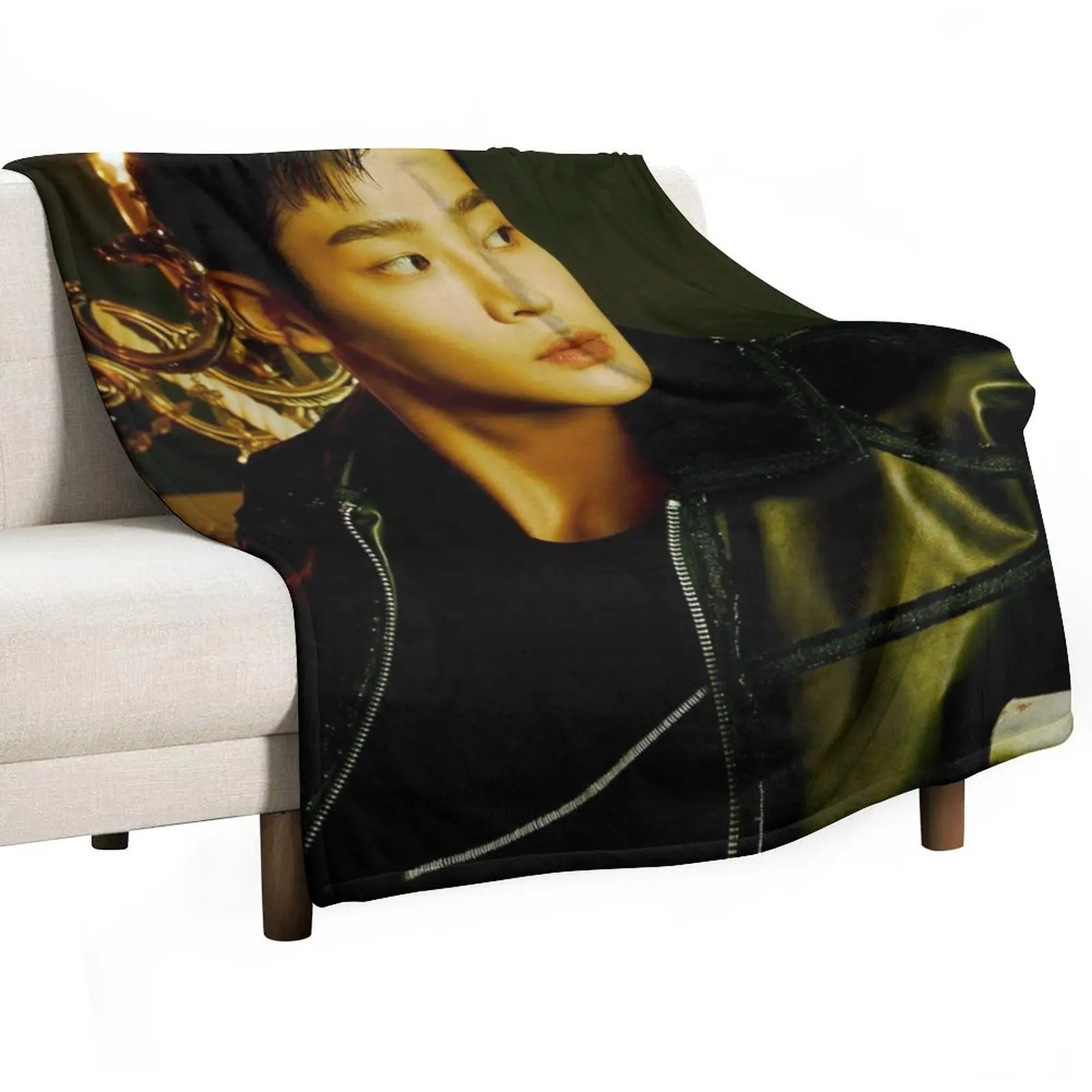 SF9 Rowoon Rumination Connect ver. Throw Blanket Beach Decorative Sofa Blankets