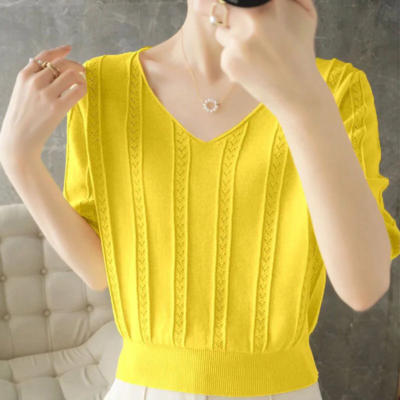 Fashion V-Neck Knitted Solid Color Casual Blouse Women\'s Clothing 2023 Summer New Oversized All-match Pullovers Commute Shirt