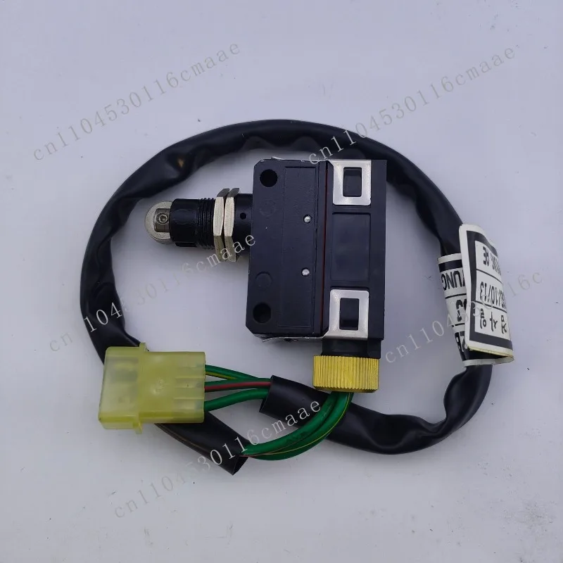 Suitable for Forklift Parts D50S-2 D60S-2 Micro Switch Assembly