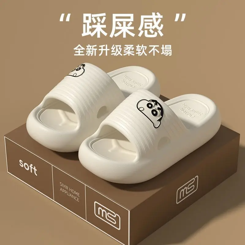 

Новые тапочки Crayon Shin-Chan на толстом каблуке из водонепроницаемого материала EVA, дышащие, быстросохнущие, для ванной и дома, мультяшные, парные сандалии