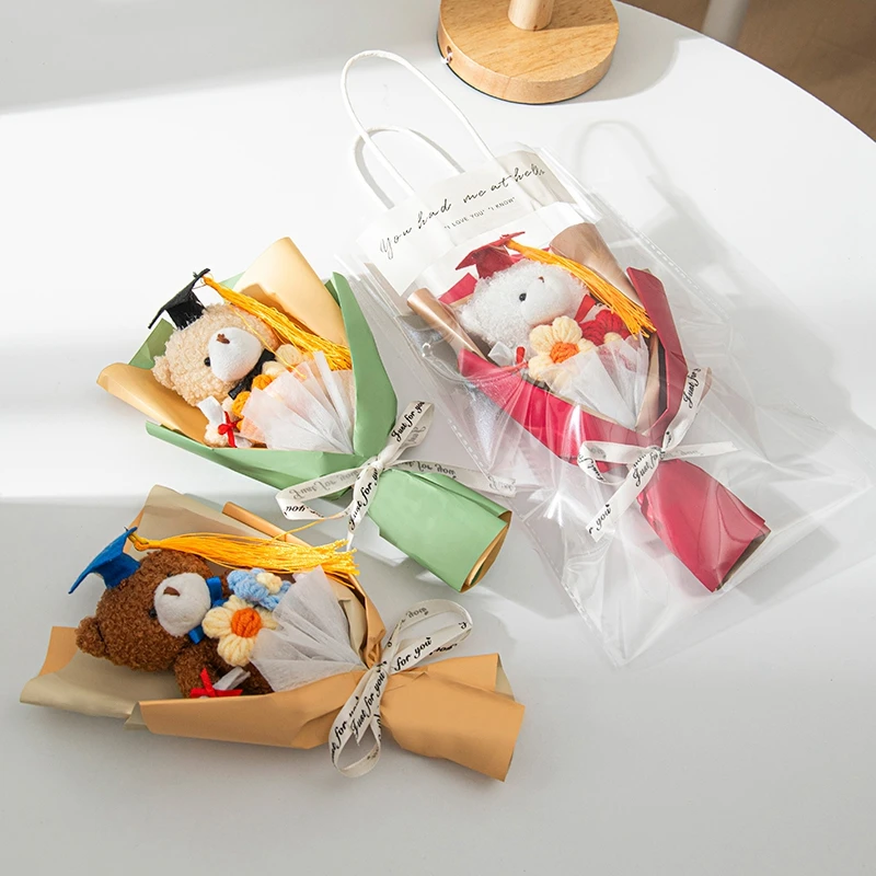 باقة عباد الشمس المنسوجة يدويًا للتخرج ، زهرة كروشيه للطبيب والدب ، هدية التخرج ، ديكور الحفلات