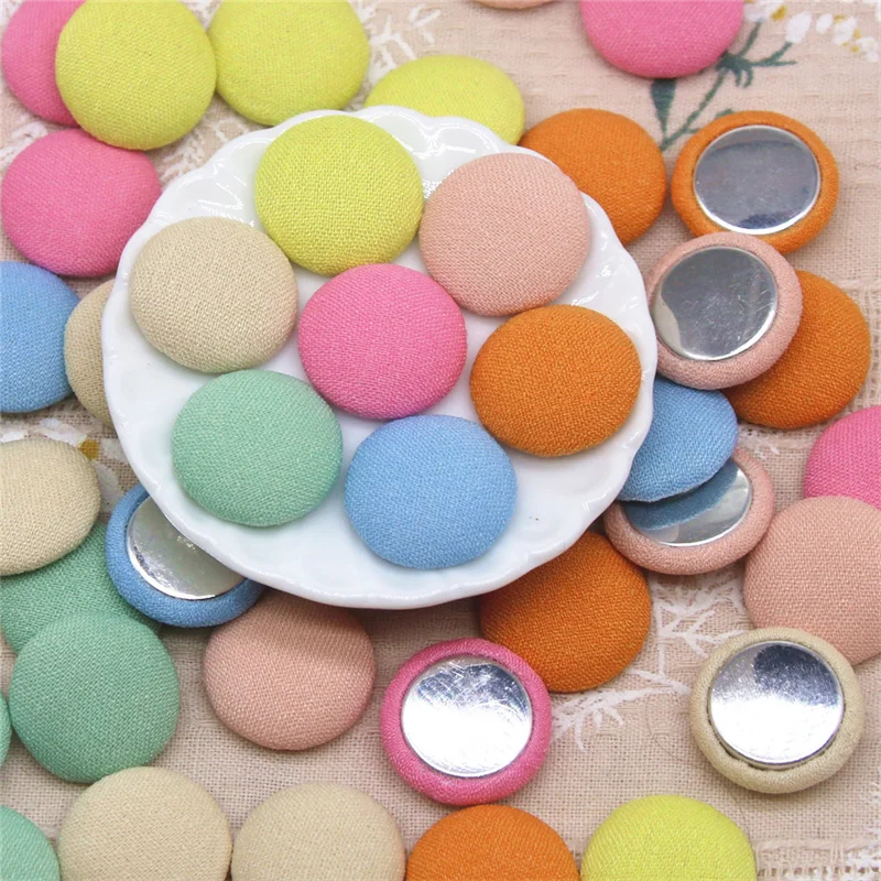 50 sztuk Mix kolorów Flatback tkaniny pokryte serca przyciski domu ogród rzemiosło Cabochon Scrapbooking DIY akcesoria 15mm