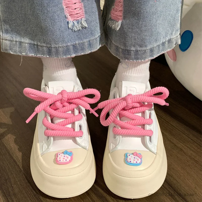 Sanrio Hello Kitty Round Head Soft Shoes Student Pink Shoelace White Shoes Low Top Platform Shoes Y2k Women Luxury Cute Sneakers