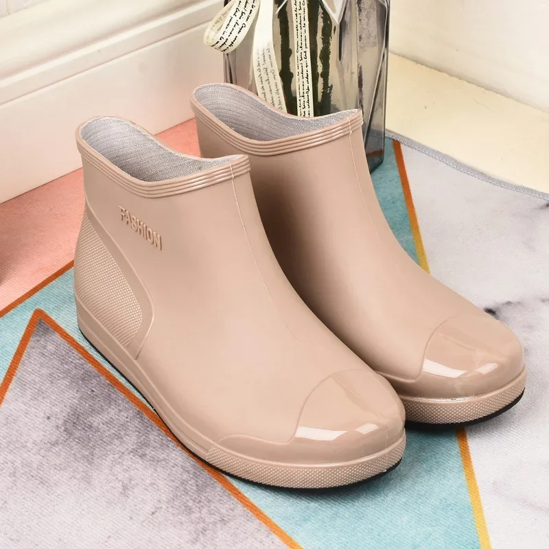 Fashion Women's Rain Boots Short Tube Non-slip Thickened Water Boots Warm Overshoes Comfortable Wear-resistant Boots