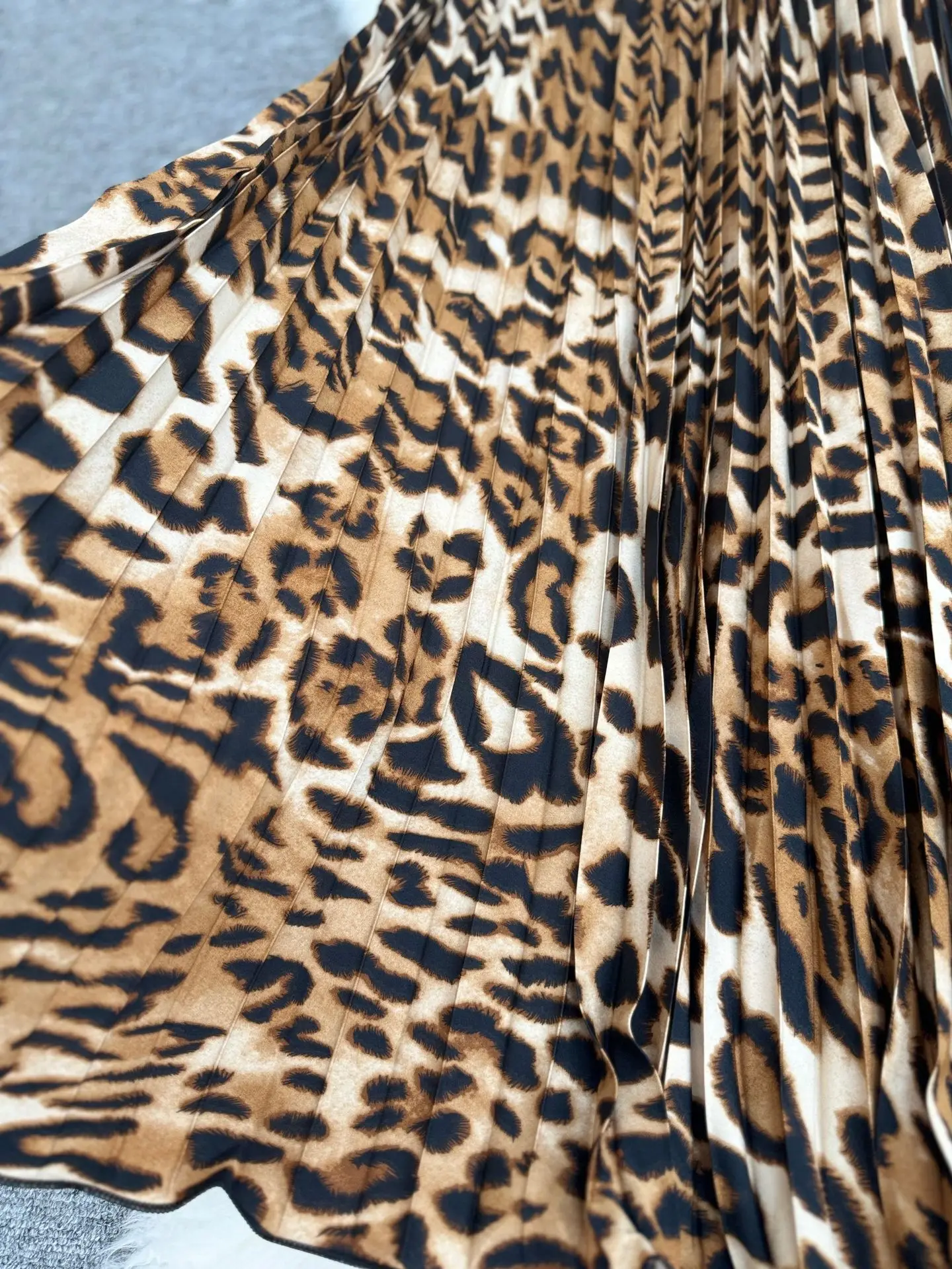 Spring Summer Leopard Print Pleated Long Skirt For Women 2026 Vintage Casual Office Lady Skirts