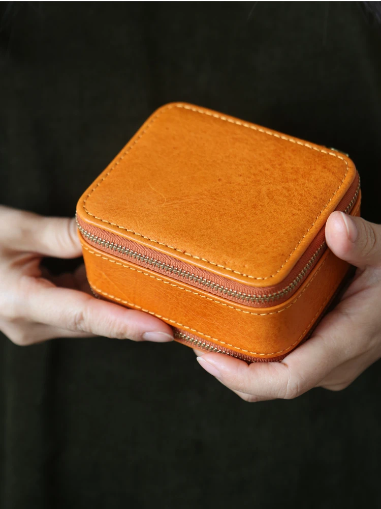 

Portable Travel Leather Jewelry Box Sainkho Genuine Cowhide Storage Case for Nelaces And Rings Simple Modern Japanese Sle
