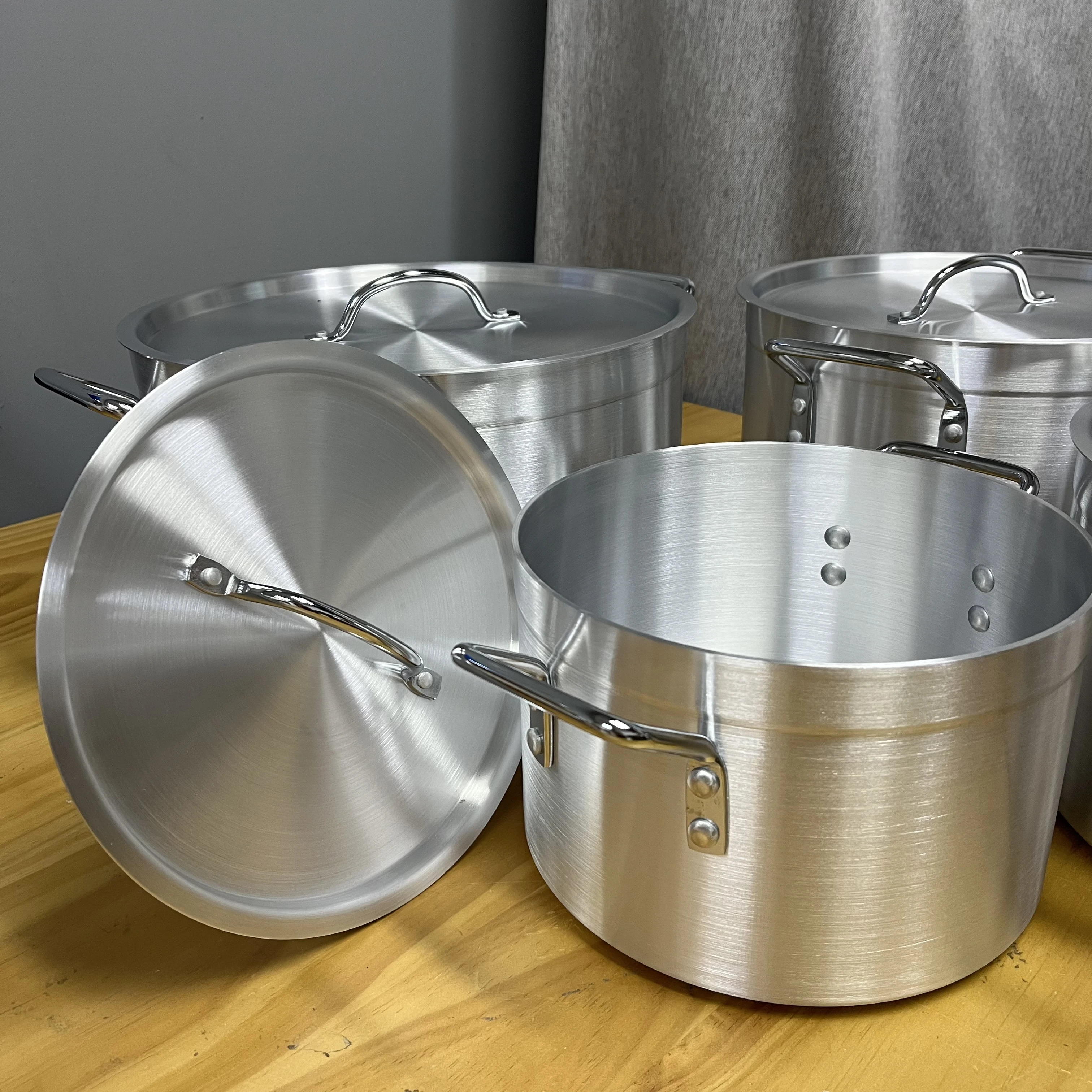 4pcs/set Thick Aluminum Pot Set  Multi-Purpose Pot Soup Pot Cookware Set