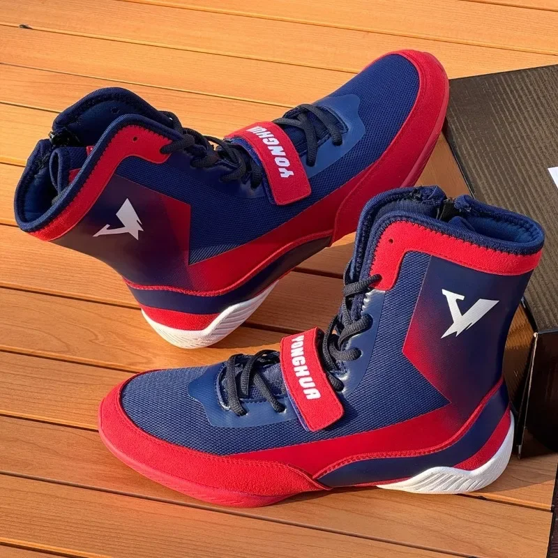 أحذية ملاكمة عالية الجودة مقاس 21 سم للرجال أحذية مصارعة مضادة للانزلاق متينة للملاكمة التايلاندية والكيك بوكسينغ وتدريبات فنون الدفاع عن النفس