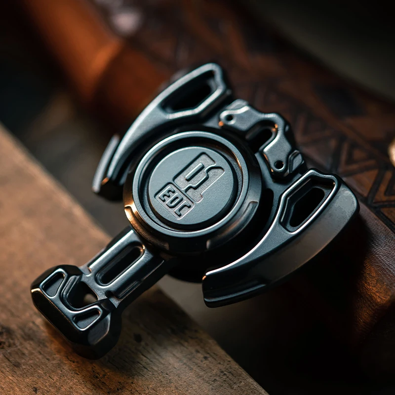 01EDC Thánh Axe Bất Đối Xứng Bằng Kim Loại Fidget Spinner Căng Thẳng Releiver 3 Cánh Đồ Chơi