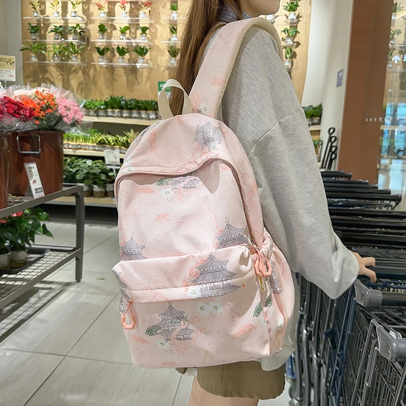 

Нейлоновый рюкзак с пейзажным принтом в китайском стиле большой вместимости, подходит для повседневного использования и студенческого использования в качестве студенческого рюкзака