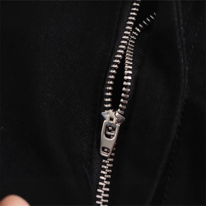 Neue Jeans für Damen, kontrastierender Denim-Stoff, mittlere Taille, gerader Schlauch und Knöchel