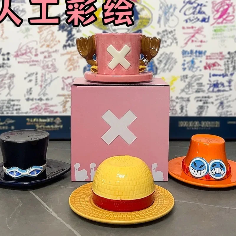 

Stock Anime One Piec Monkey Ceramic Mug Desktop Cup Anime Figure Upside Down Three Brothers Hat Shaped Coffee Cup Gifts