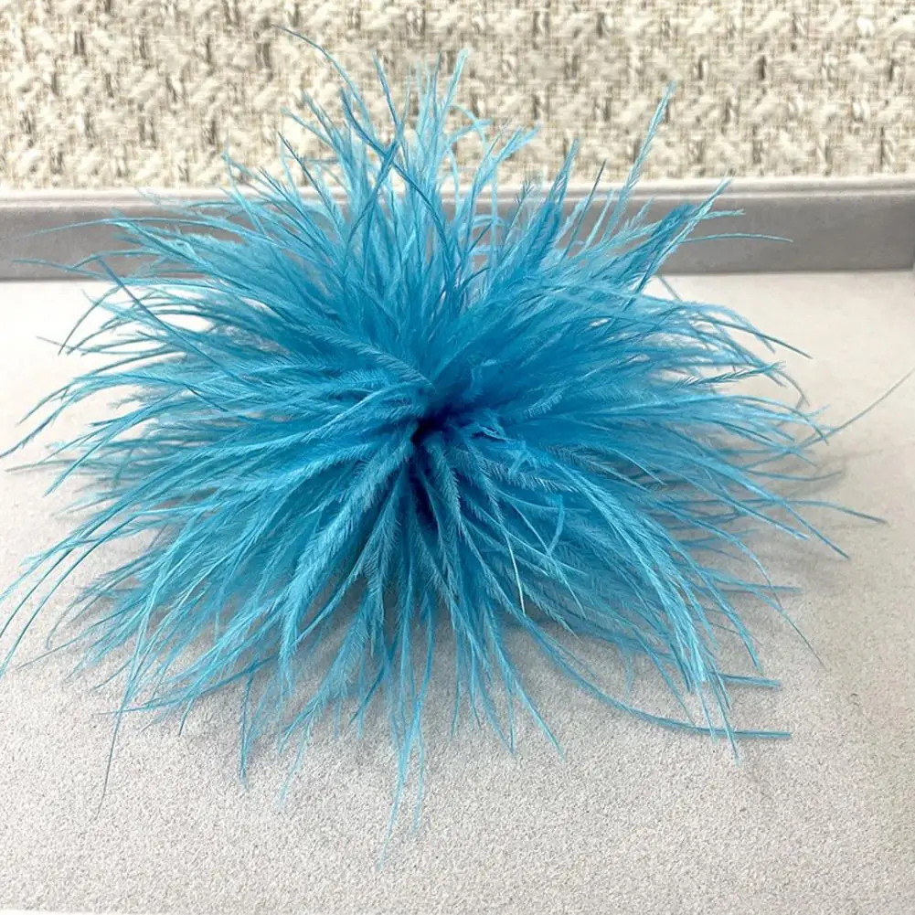 Women Brooch Hat Brooch Elegant Faux Ostrich Feather Brooch for Wedding Party Prom Soft Lightweight Garment Hat Bag Decoration