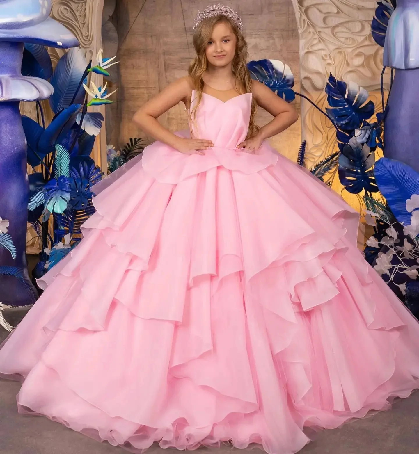 

Customized Pink Flower Girl Dresses For Wedding Tiered Floor Length Gorgeous Child Evening Party Formal Events Bridesmaid Gown