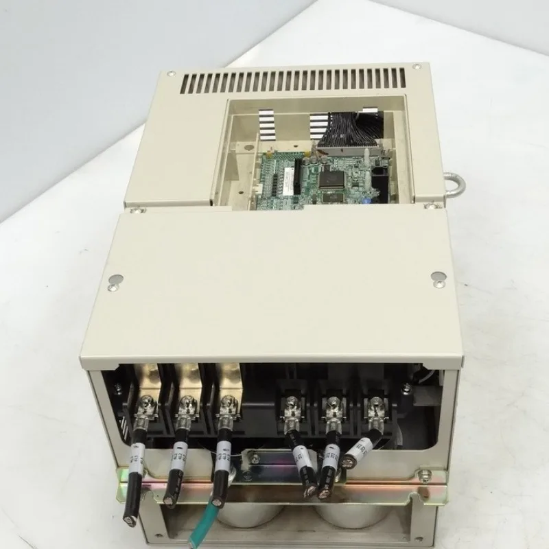 

New Original Ready Stock CIMR-E7U4030 Industrial Automation PAC Dedicated PLC Programming Controller