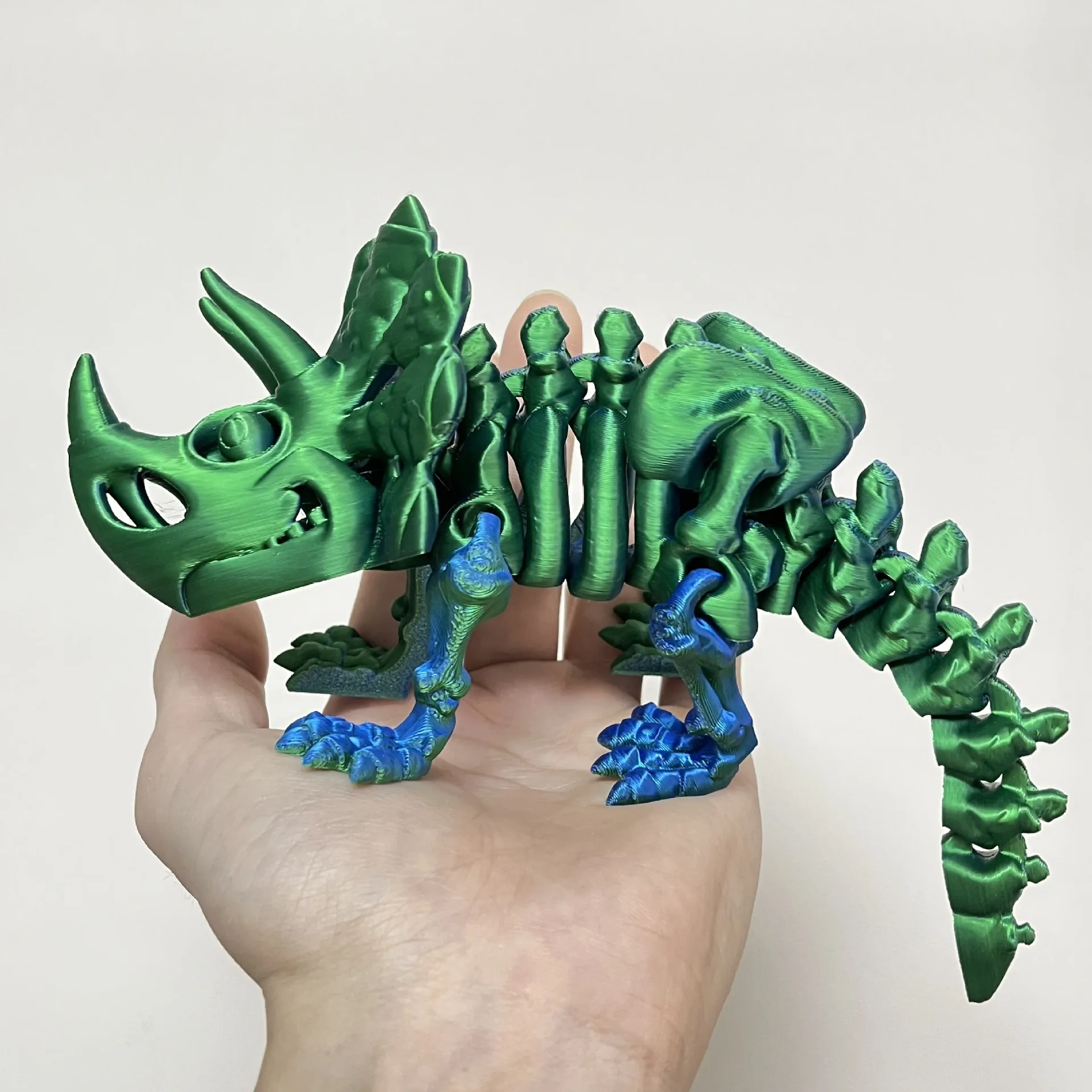 3D printing triangle dragon model Chinese Loong joint free activity creative collection desktop decoration animation model gift