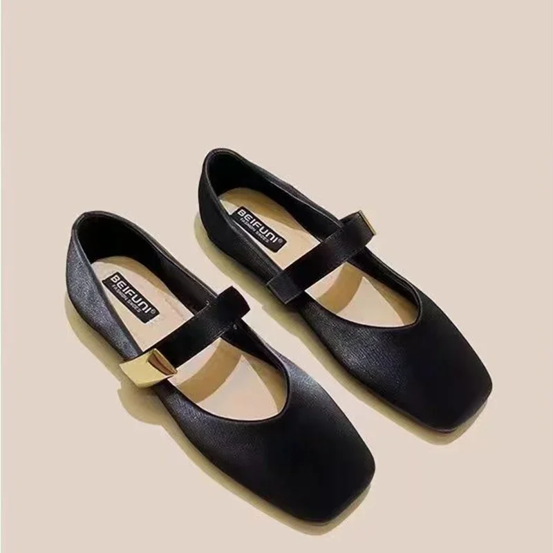 Kobiety Plats Sandały Square Toe Loafers Brand Leather Shoes 2024 Trend New Shallow Soft Sole Dance Shoes Lady Dress Pumps Mujer