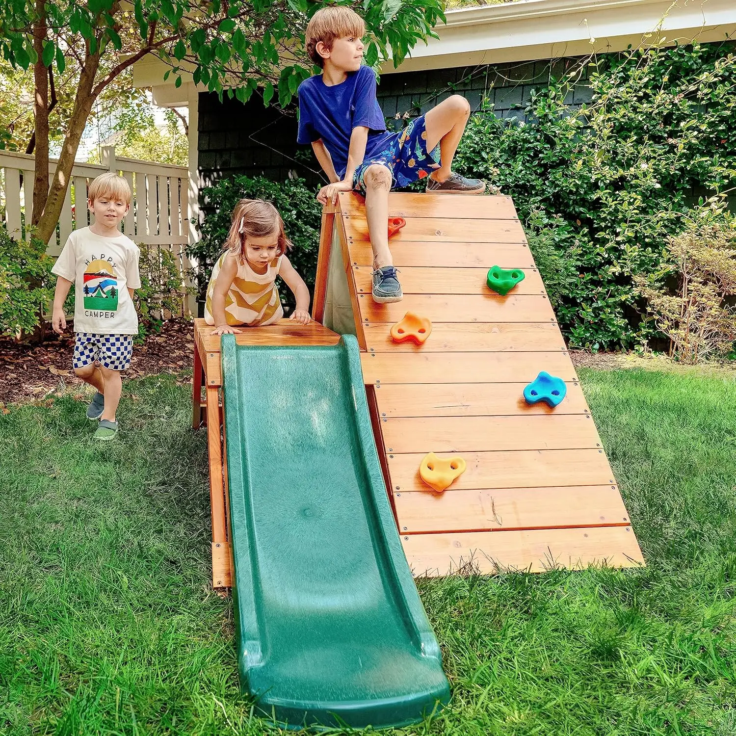 Palmeira ao ar livre e interior playground 5 em 1 quintal playset com escada, parede de rocha, corrediça de 4 pés, tenda forte, jogo estilo montessori