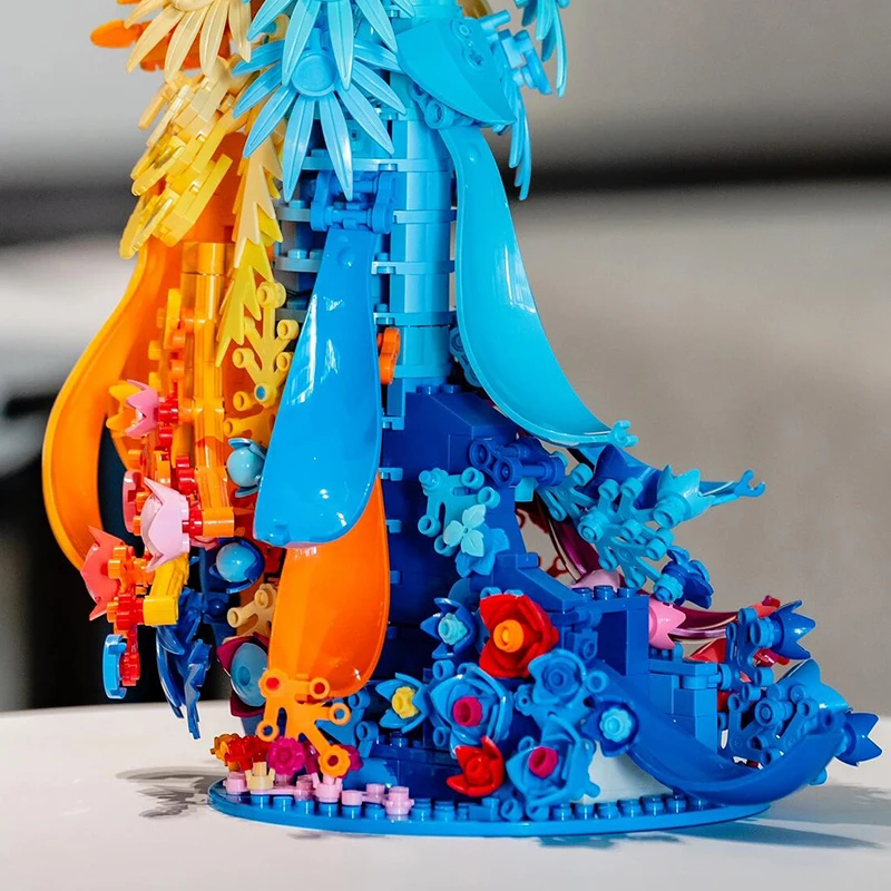 901PCS Various Flowers Feather Peacock Building Blocks With Light Creative Ornaments DIY Assembly Bricks For Girls Holiday Gifts - view 5