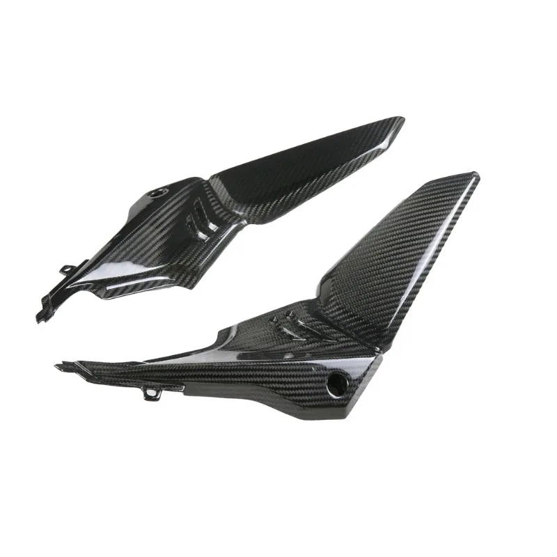 Applicable to CB650F CBR650F motorcycle modification accessories carbon fiber fuel tank lower side cover