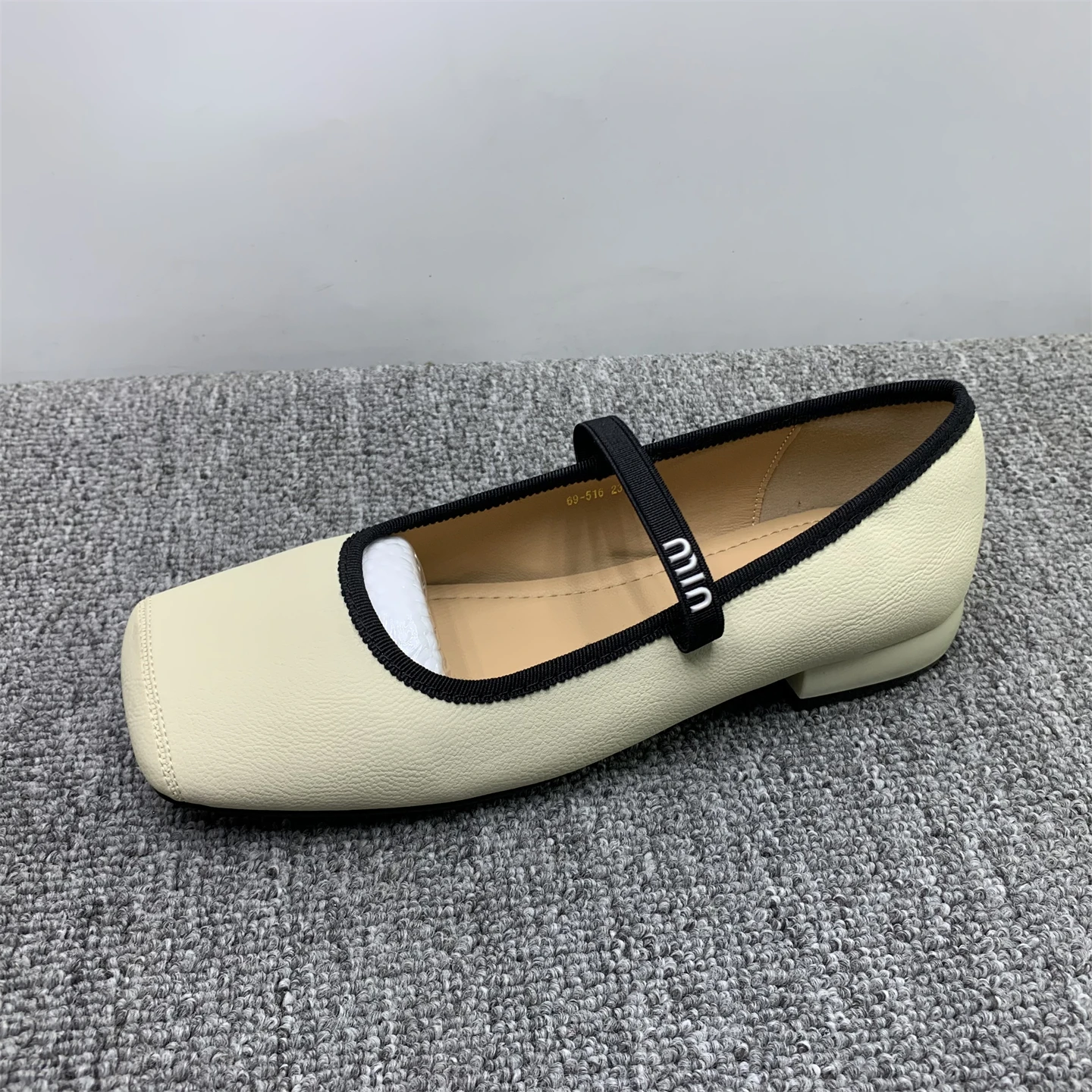 

Flat Bot Mary Jane oes Women's Soft Sole Bule Strap Summer New Sle Square Head Bean oes Discount Code Handling