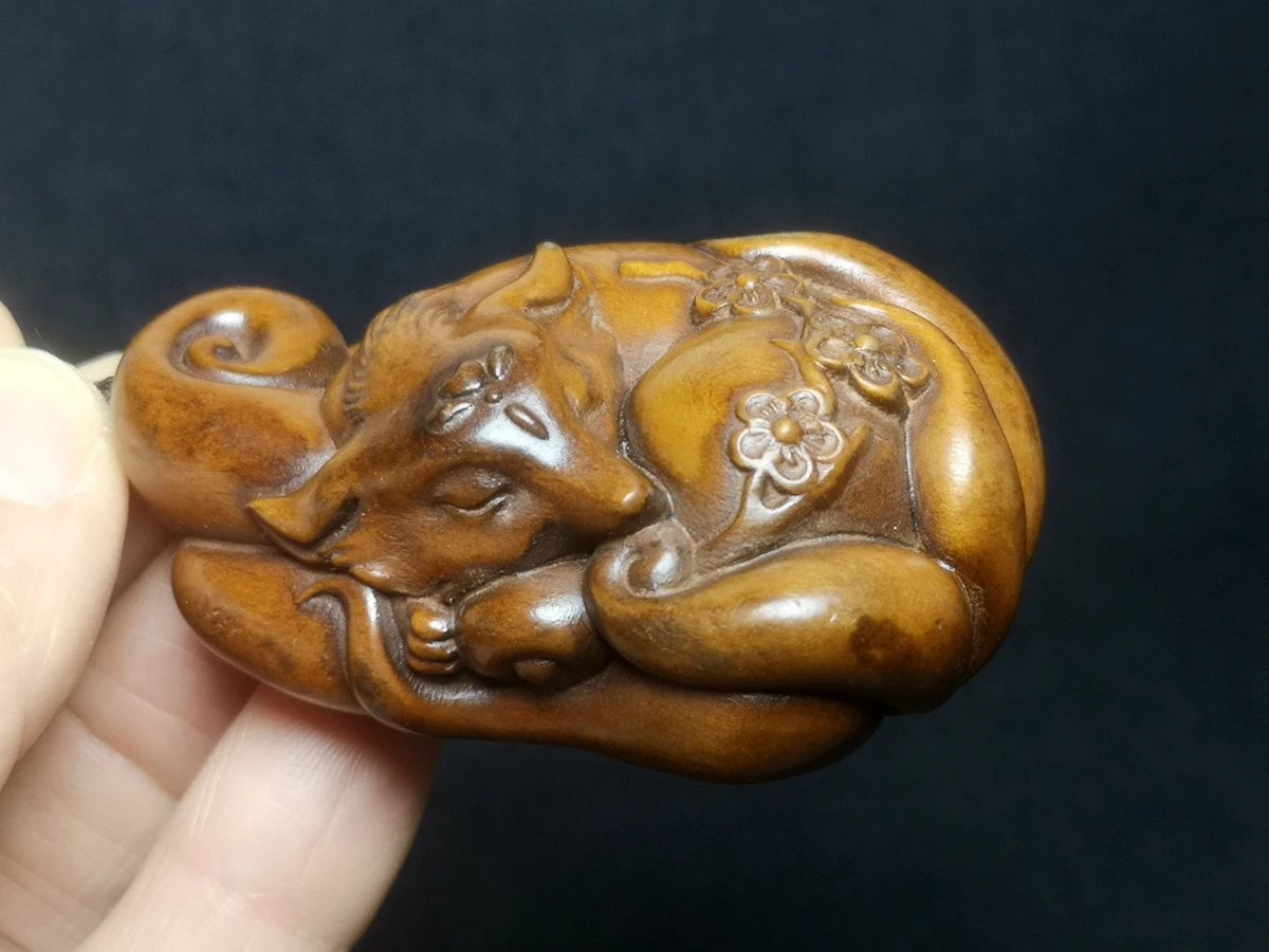 Antique art Old Japanese boxwood hand carved lovely fox Statue Animal Netsuke Decoration pendant Gift collectable