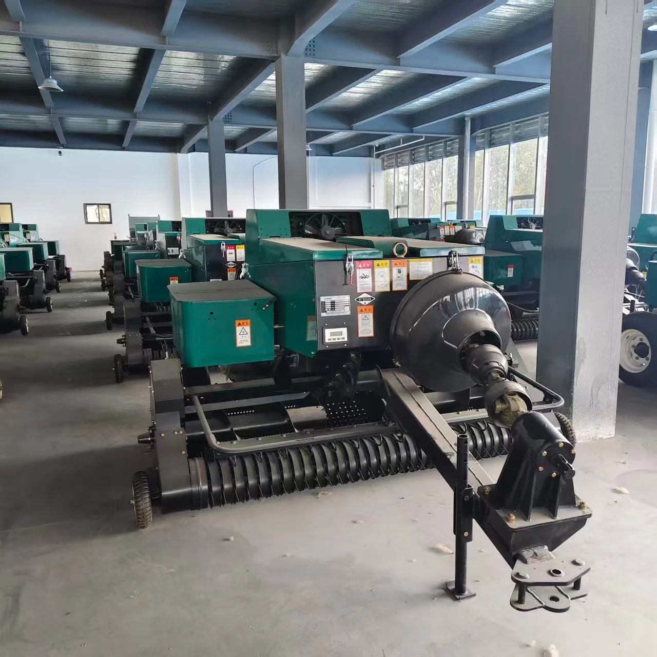 Tractor-pulled square Bale Baler Tractor-driven Operation Simple Structure Low Maintenance Cost, and Significant Price Advantage