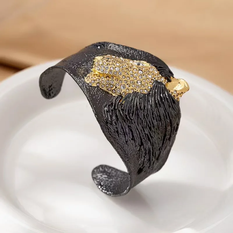 

Famous Design Alexis Black Gold Irregular Open Bangle Titanium Steel Unisex Statement Chunky Cuff Bracelet For Women Men Jewelry